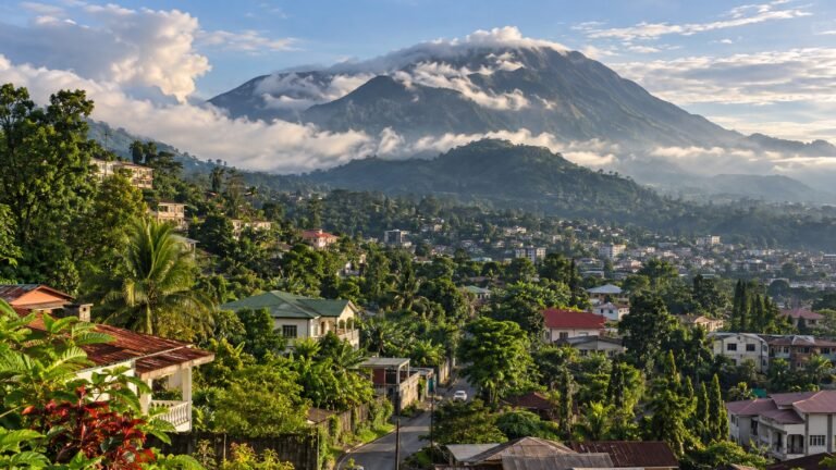 Buea in solitaria: vulcano, altopiani e cultura del Camerun occidentale