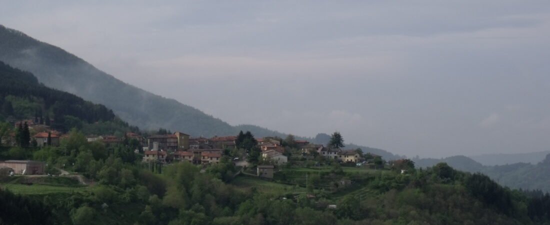Chitignano in solitaria: guida tra C e territorio