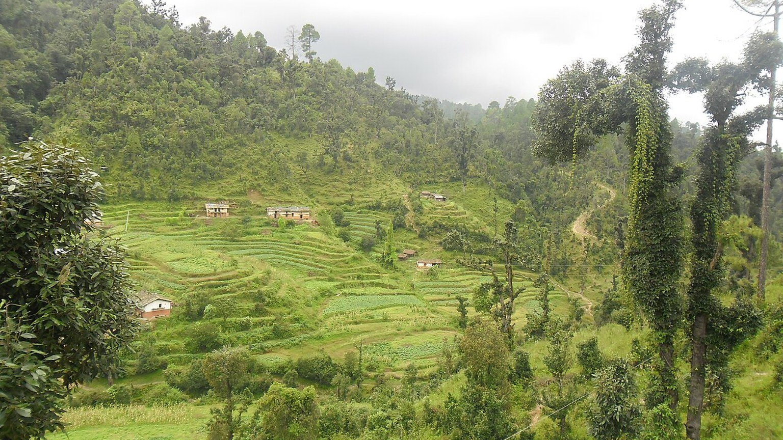 Dadeldhura in solitaria: colline, templi e Nepal occidentale
