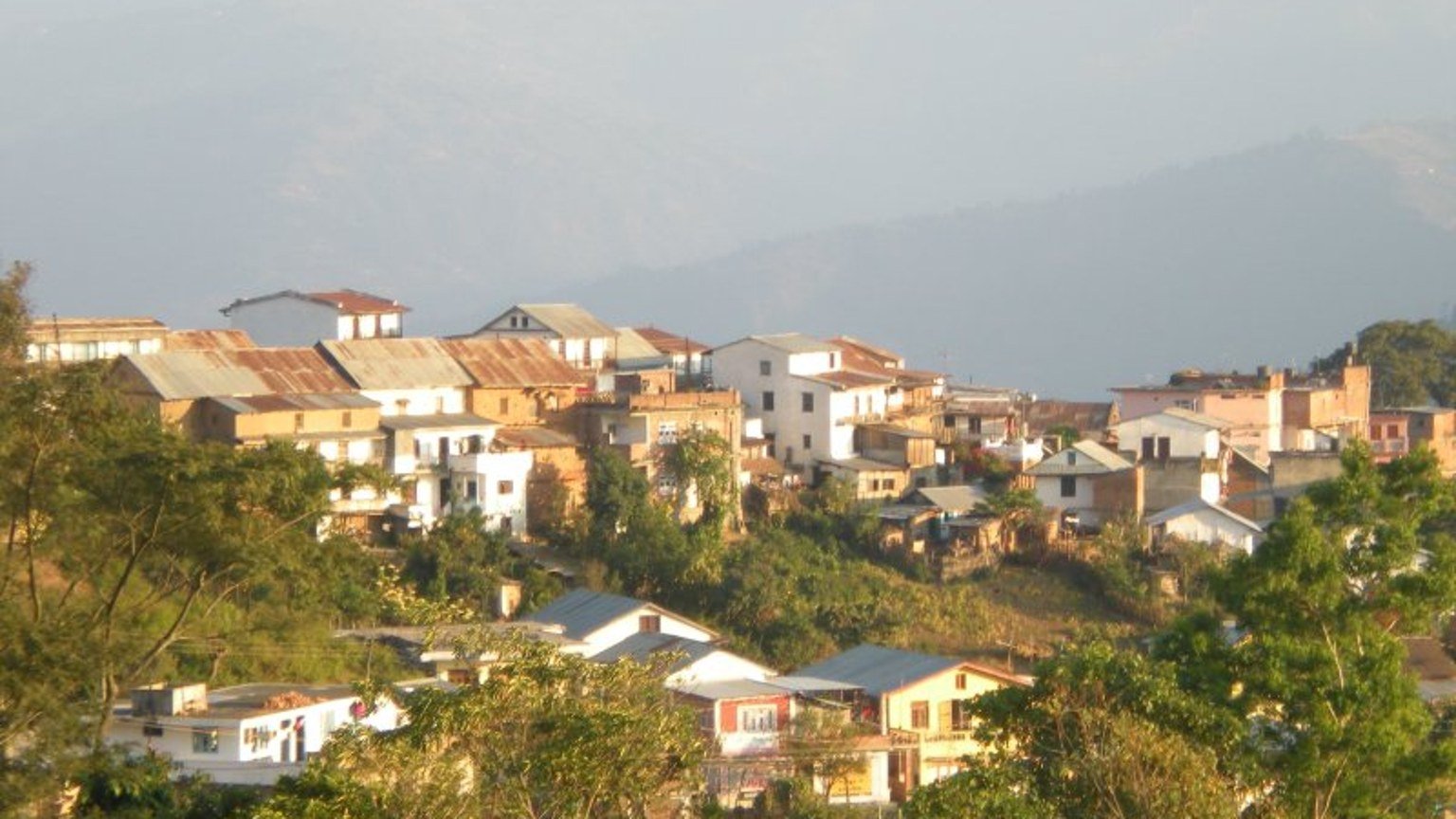 Dhankuta in solitaria: colline, villaggi e Nepal orientale