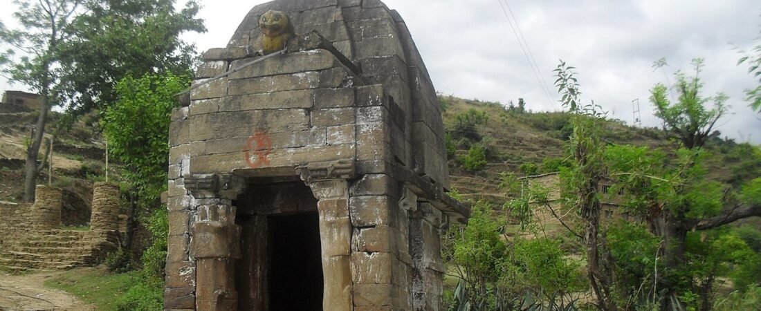 Doti in solitaria: vallate, templi e Nepal occidentale