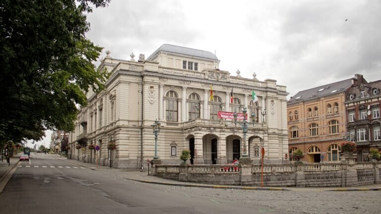 Verviers in solitaria: guida tra Vesdre, musei e patrimonio industriale