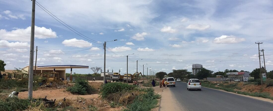 Garissa in solitaria: strade, fiume Tana e paesaggi del Kenya orientale