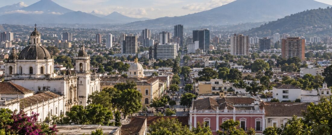 Guatemala City in solitaria: cultura urbana e vulcani all’orizzonte