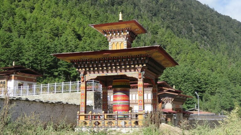 Haa in solitaria: valle, villaggi e confini del Bhutan