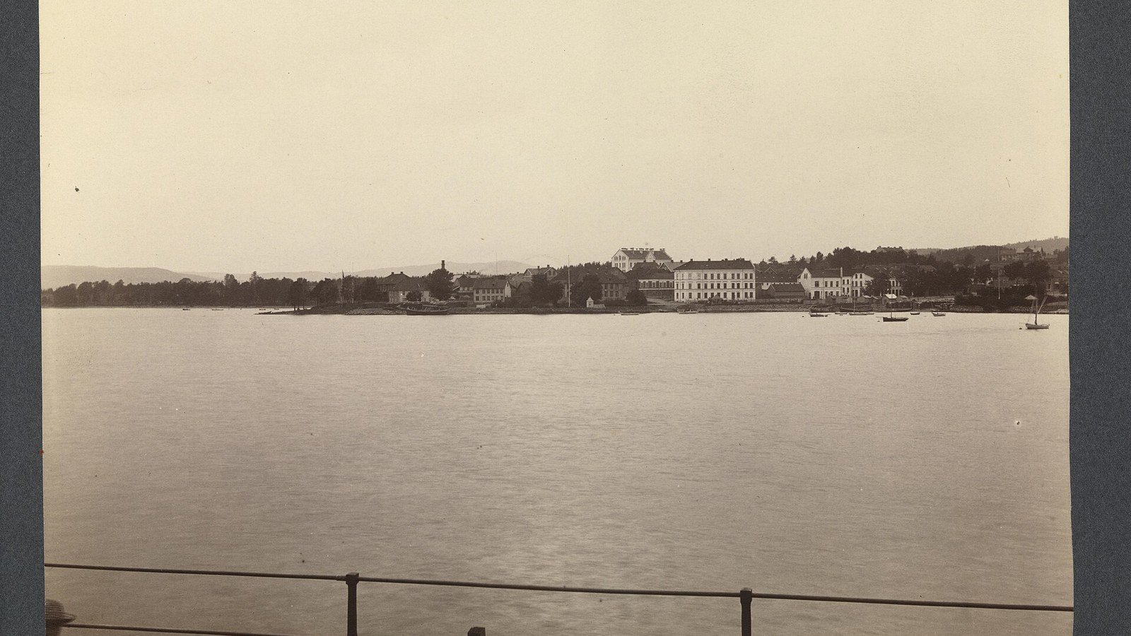 Hamar in solitaria: Mjøsa, storia e natura norvegese