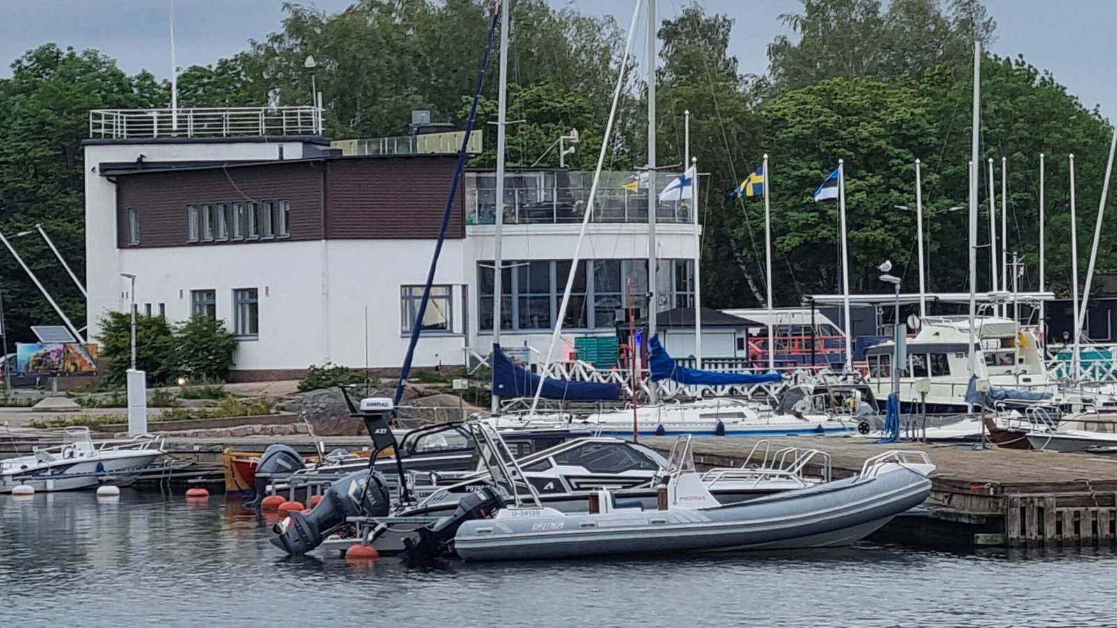 Hanko in solitaria: guida premium tra mare, fari e natura