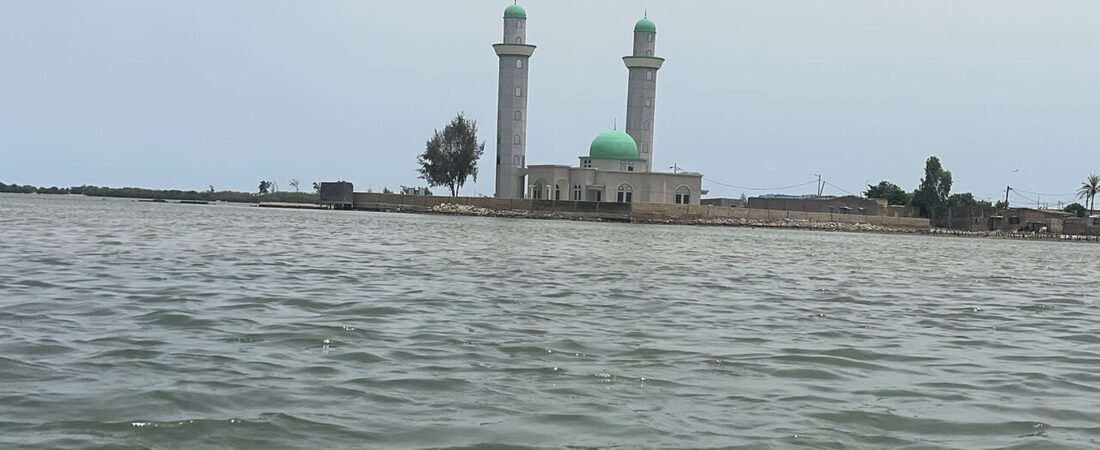Joal-Fadiouth in solitaria: lagune, mangrovie e isole di conchiglie
