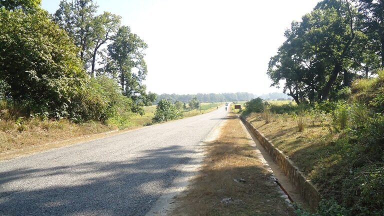 Kanchanpur in solitaria: pianure, strade e Nepal meridionale