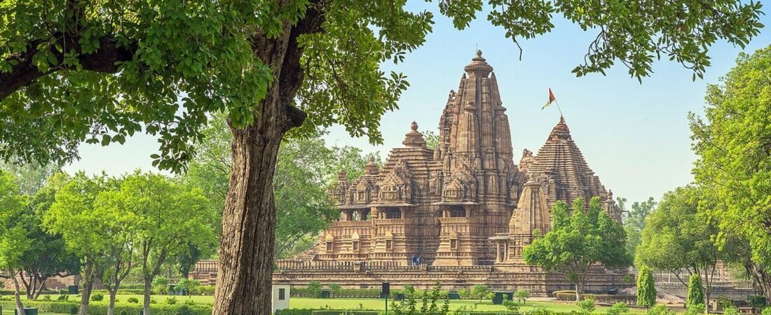 Khajuraho in solitaria: templi, sculture e cultura dellu2019India