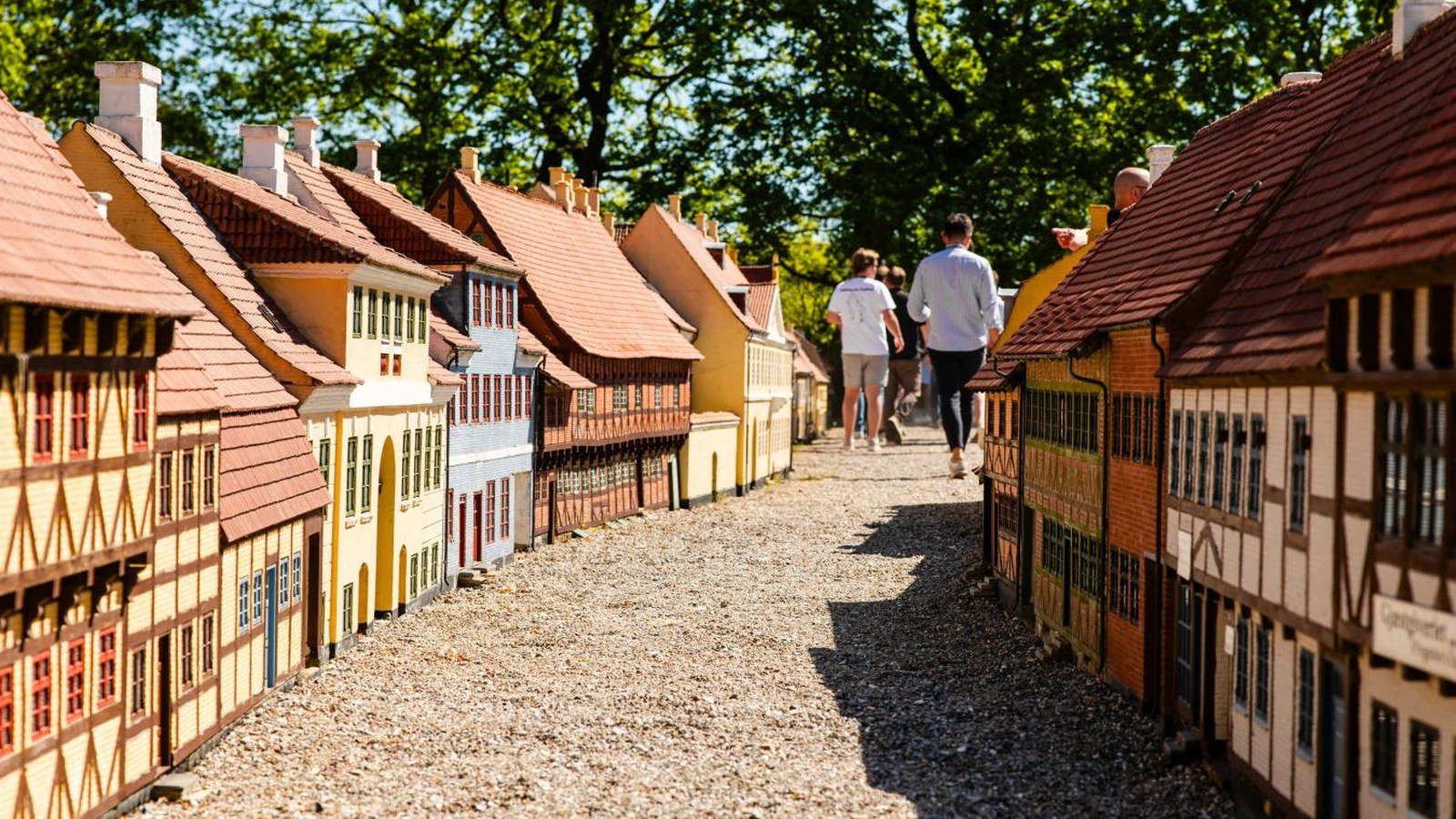 Køge in solitaria: piazza storica e atmosfera della città danese