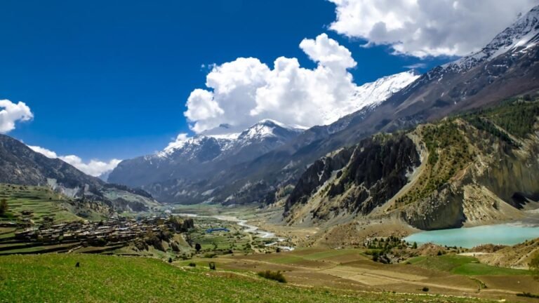 Manang in solitaria: villaggi, montagne e Annapurna