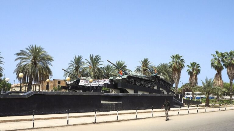 Massawa in solitaria: porto storico, palme e Mar Rosso dellu2019Eritrea