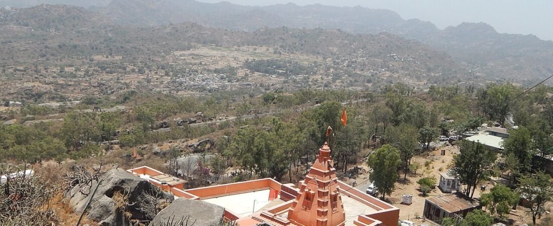 Mount Abu in solitaria: colline, templi e aria fresca del Rajasthan