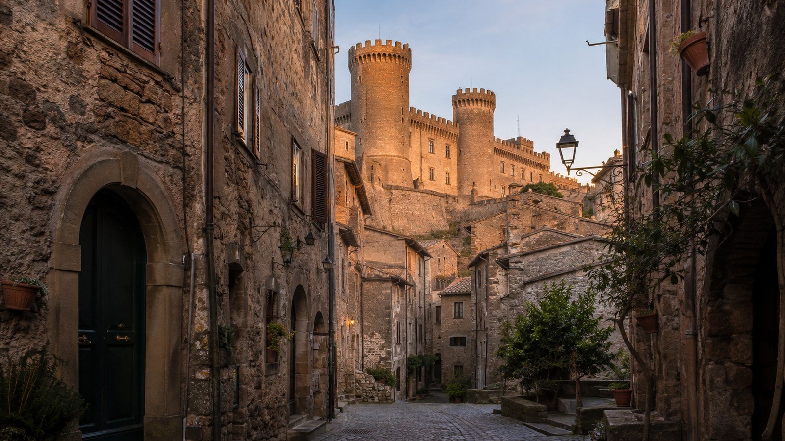 Lago di Bracciano e paesaggio dei Monti Sabatini