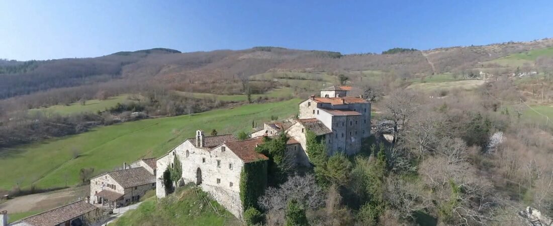 Pieve Santo Stefano in solitaria: guida tra V e territorio