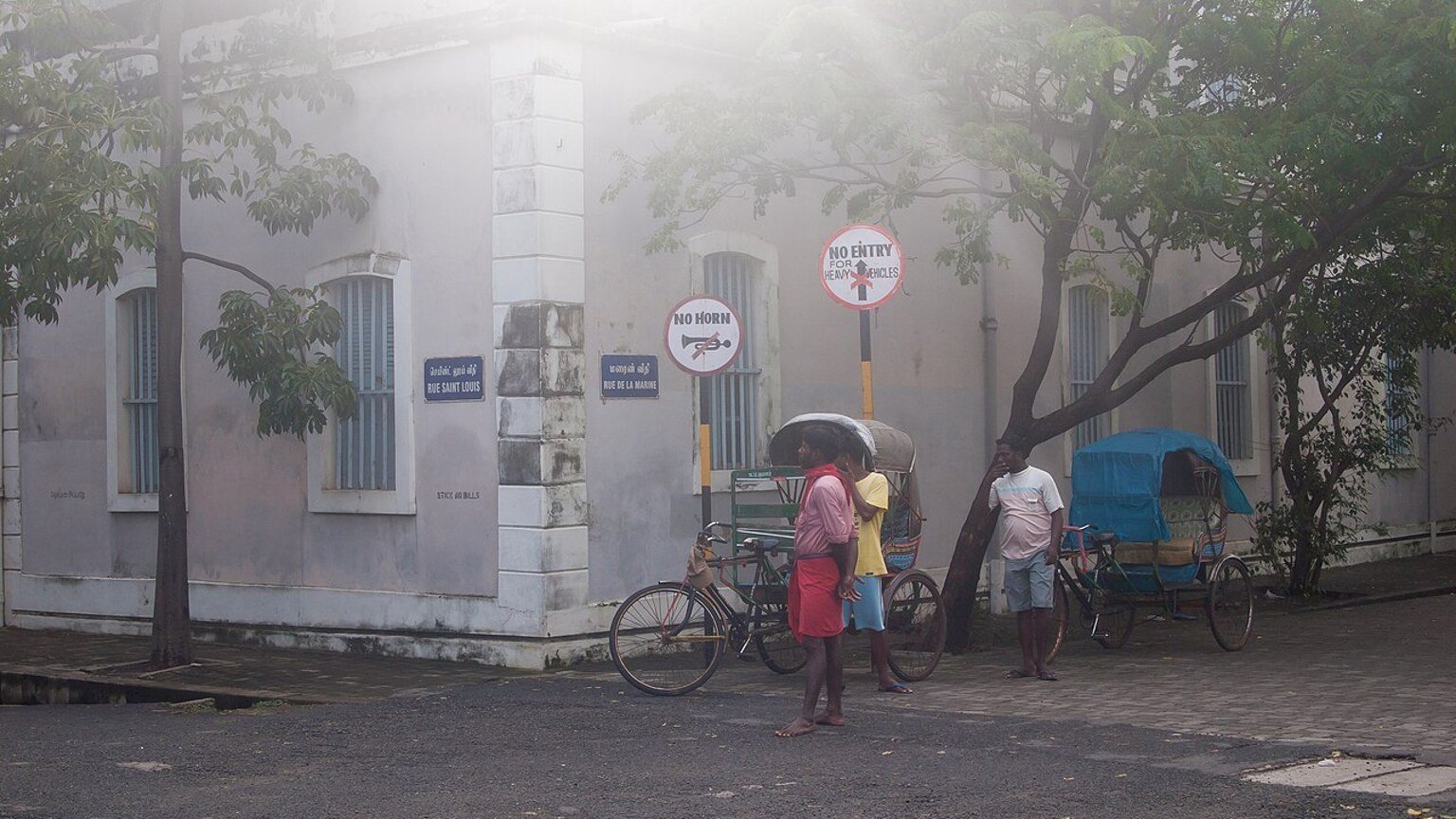 Pondicherry in solitaria: caffu00e8, spiagge e cultura franco-indiana