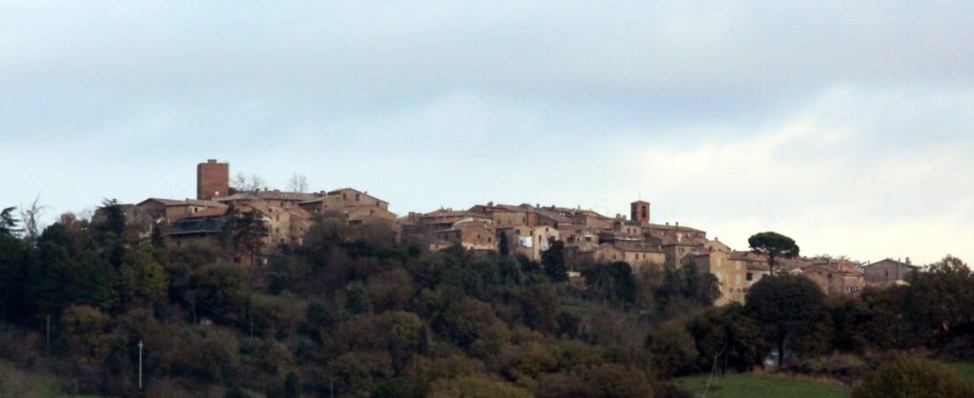 Radicondoli in solitaria: guida tra C e territorio