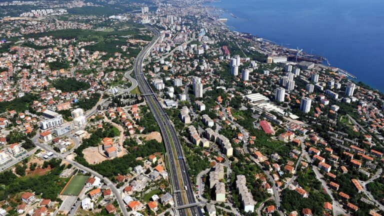 Rijeka in solitaria: Korzo, Trsat e guida pratica