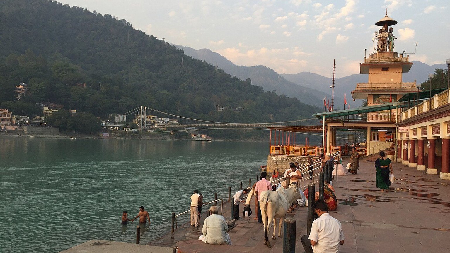 Rishikesh in solitaria: Gange, yoga e montagne dellu2019India
