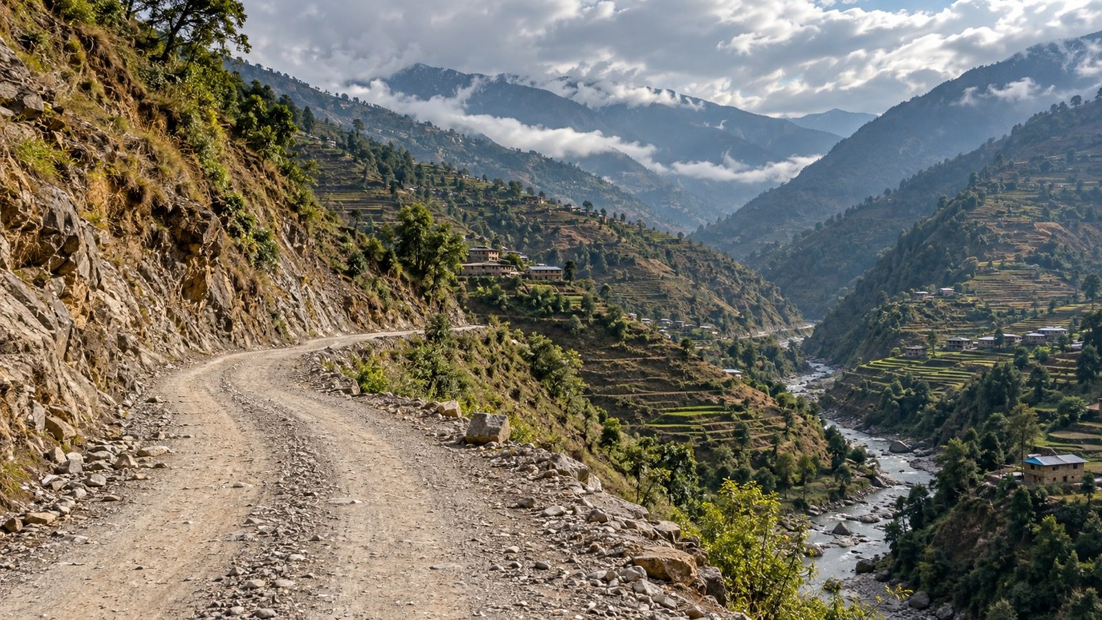 Rukum: strada e paesaggio