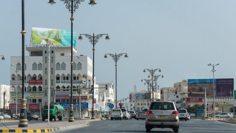 Salalah in solitaria: costa, monsoni e cittu00e0 dellu2019Oman meridionale