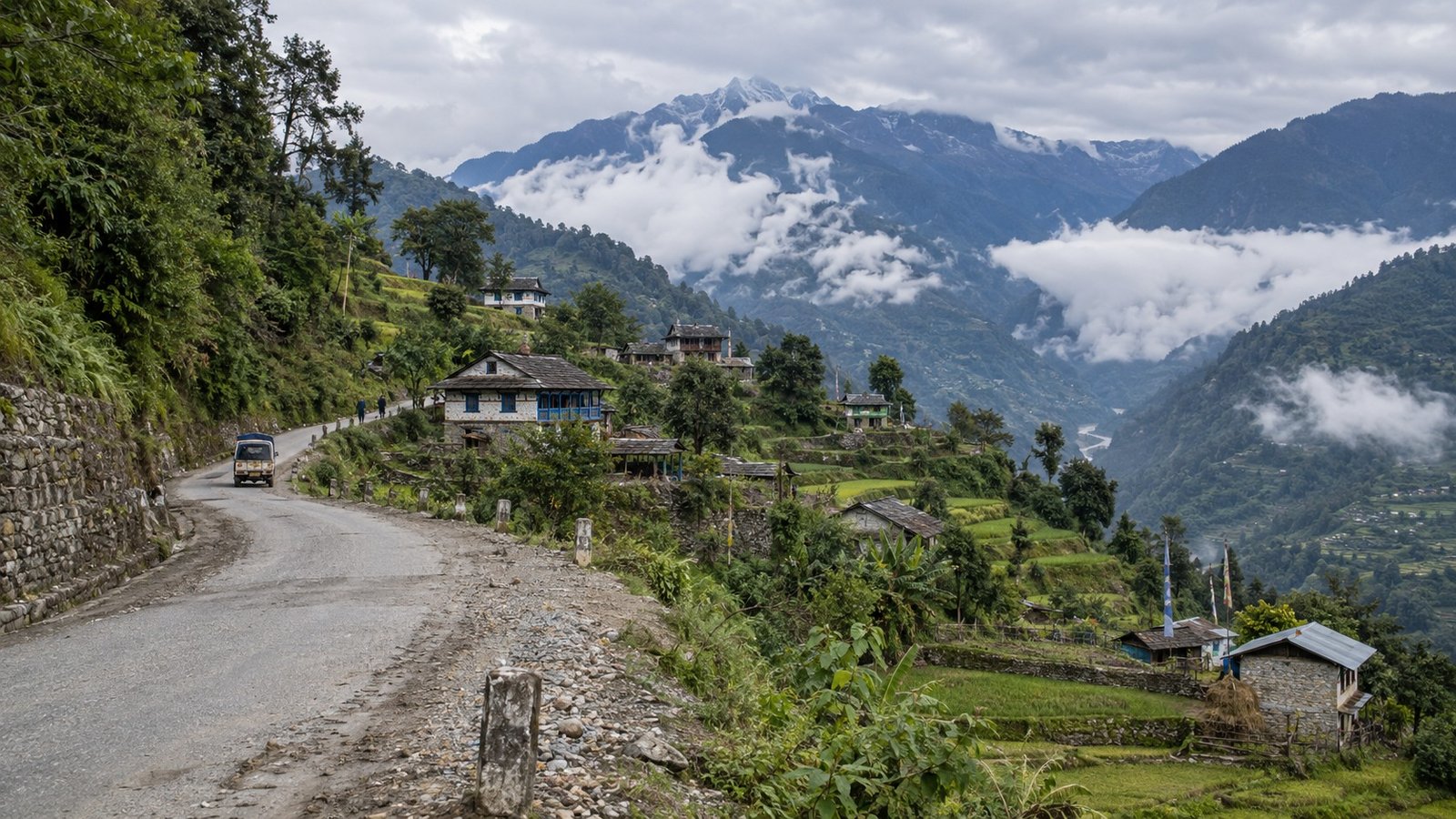 Sankhuwasabha: strada e paesaggio