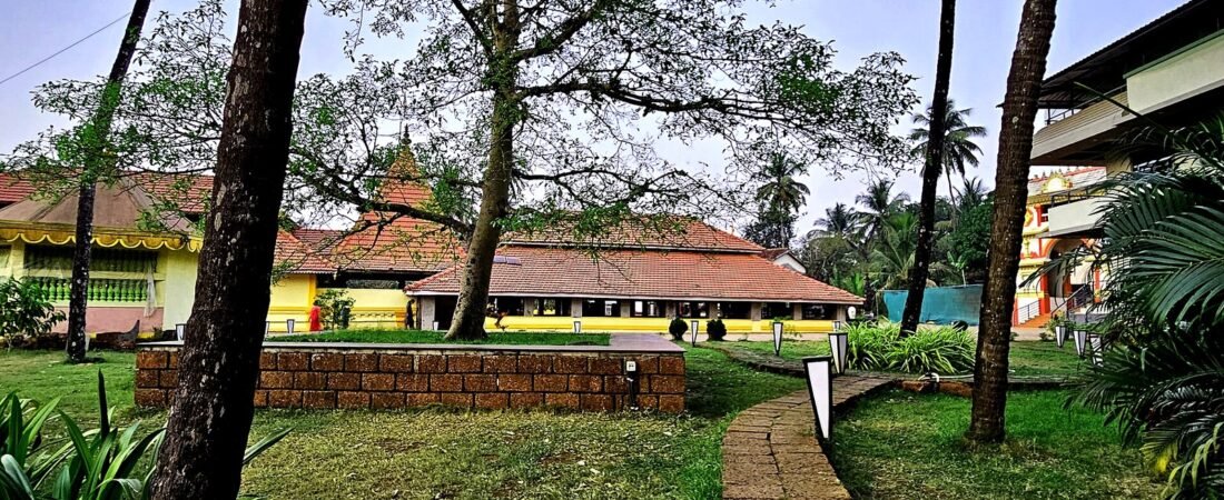 Sawantwadi in solitaria: palazzo, lago e artigianato
