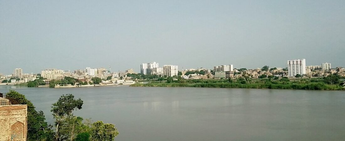 Sukkur in solitaria: Indo, ponti e storia del Sindh