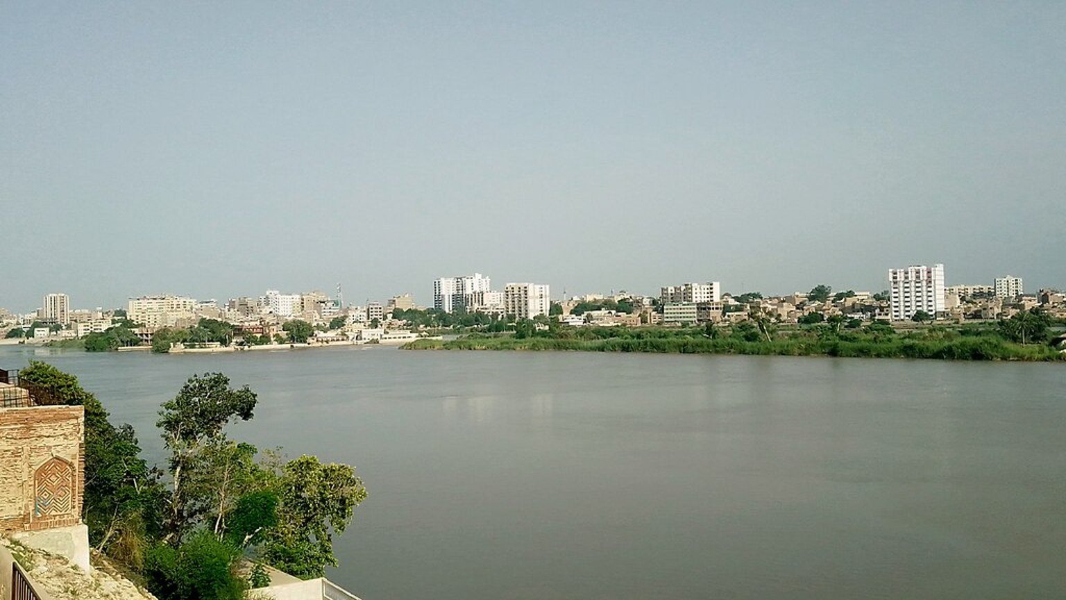 Sukkur in solitaria: Indo, ponti e storia del Sindh