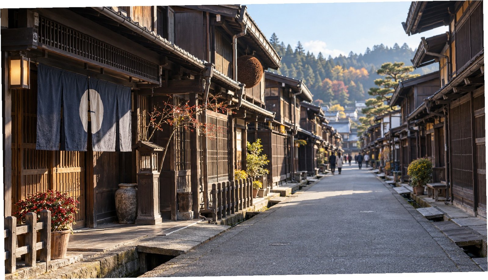 Case in legno del quartiere storico Sanmachi di Takayama