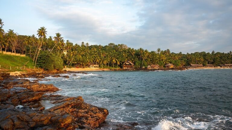 Tangalle in solitaria: baie, porto e spiagge del sud dello Sri Lanka