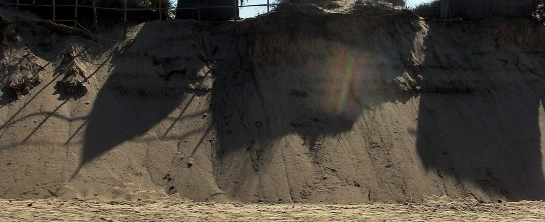 Tofo in solitaria: oceano, spiagge e squali balena del Mozambico