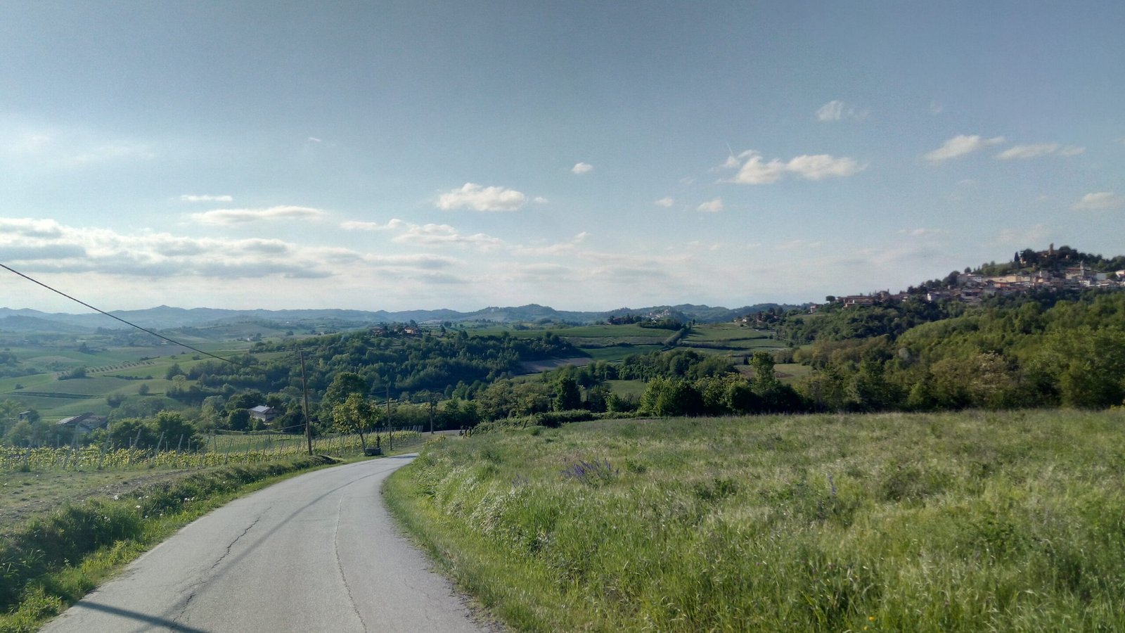 Villadeati in solitaria: guida tra Castello di Villadeati e territorio
